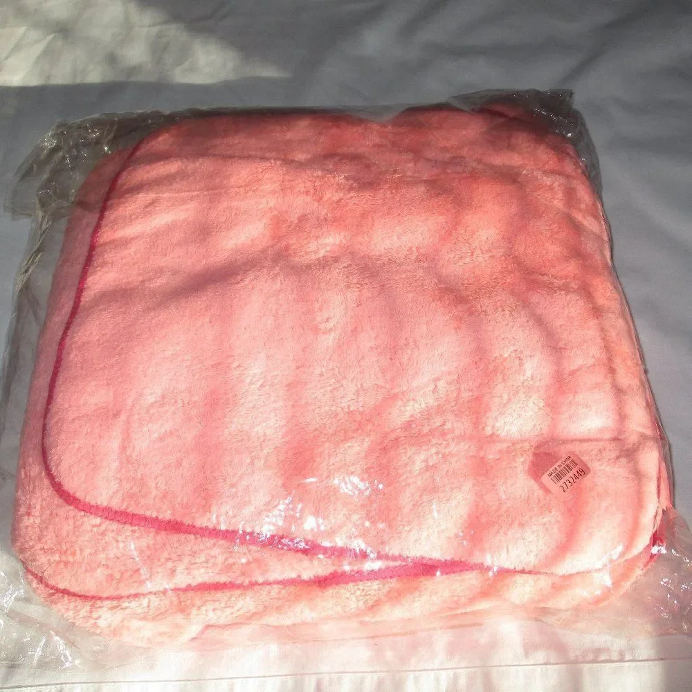 Set of 12 Ultra Soft Microfiber Towels Pink